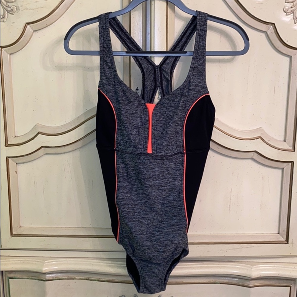 Women’s Speedo bathing suit